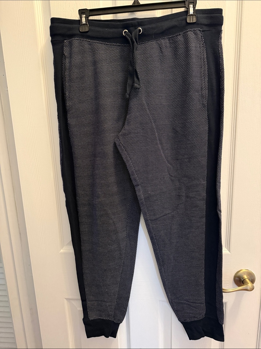 Free spirit Women’s Black Knit Jogger Pants